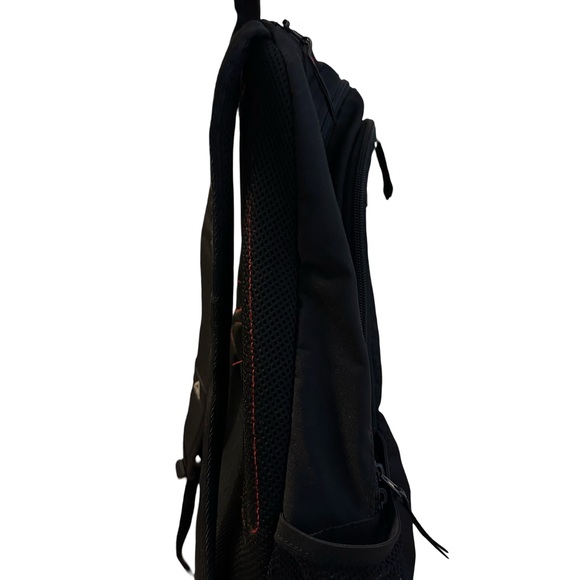 Reebok backpack black standard size in good condition - Picture 3 of 4